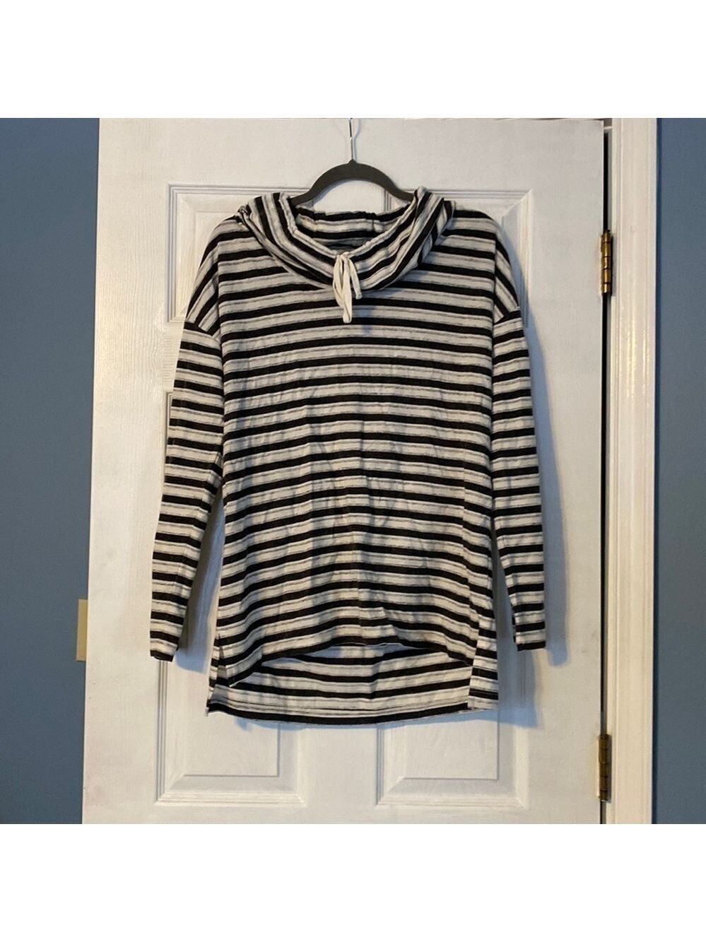 St. John’s Bay womens sweatshirt; size large